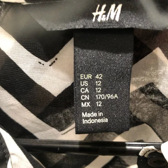 H&M sheer blouse size 12 - Picture 3 of 3